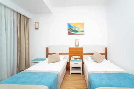 Pine House by Werdes - 32