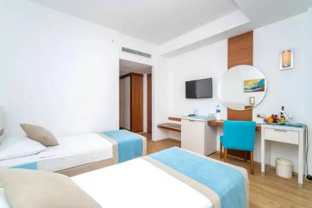 Pine House by Werdes - 43