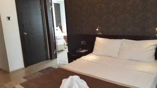 Residence - 25
