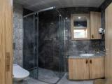 Standard Triple room with city view