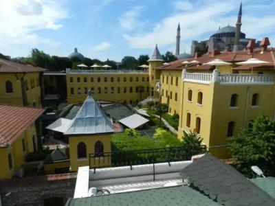 Berk Guest House - Grandma's House - 21