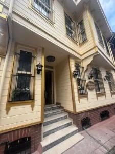 Ottoman Elegance - 105