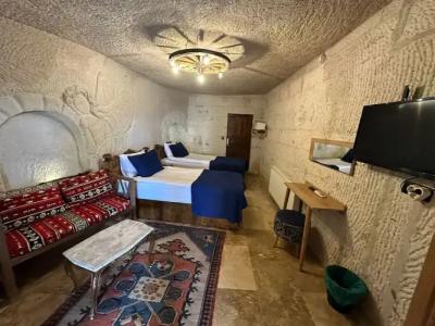 Elite Cave Suites - 66