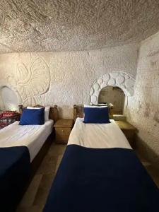 Elite Cave Suites - 65