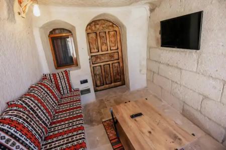 Elite Cave Suites - 25