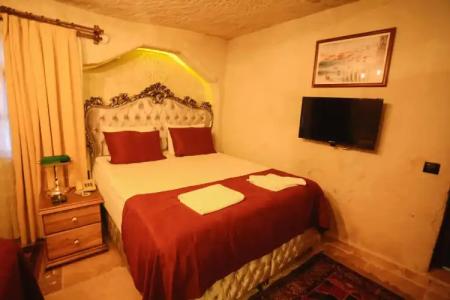 Elite Cave Suites - 17