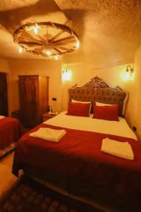 Elite Cave Suites - 20