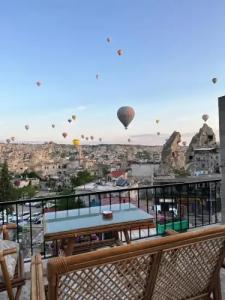 Elite Cave Suites - 38