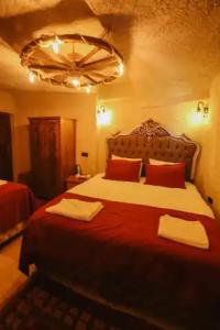 Elite Cave Suites - 52