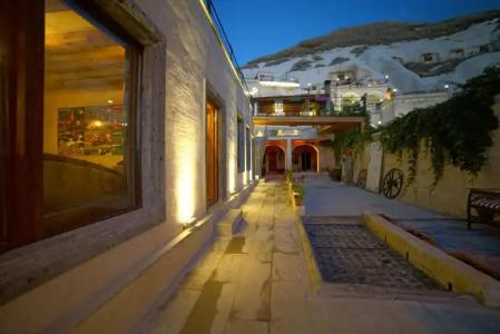 Elite Cave Suites - 29