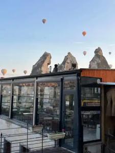 Elite Cave Suites - 33