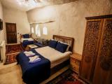 Deluxe Triple Family Cave Suite
