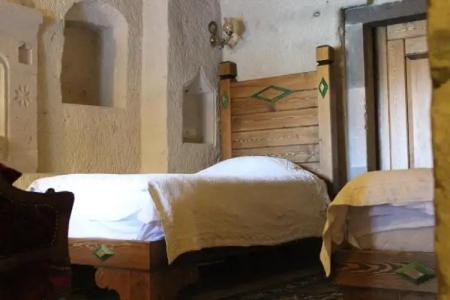 Local Cave House - 134