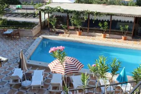 Local Cave House - 16