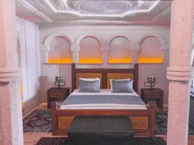 Local Cave House - 58