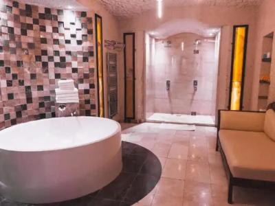 Local Cave House - 52