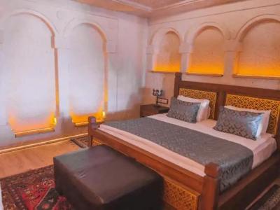 Local Cave House - 55