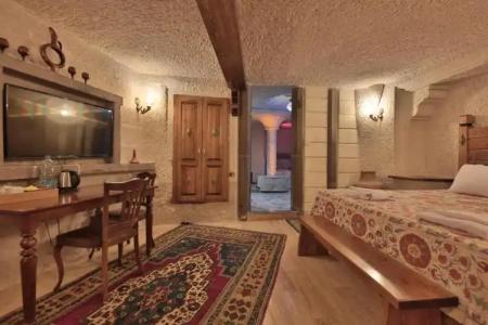 Local Cave House - 145