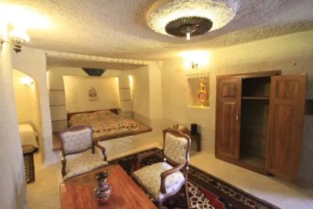 Local Cave House - 18