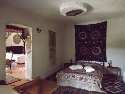 Local Cave House - 2