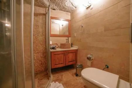 Local Cave House - 65