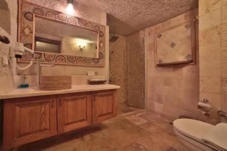 Local Cave House - 96