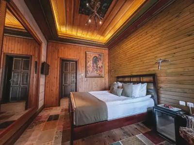 Local Cave House - 28