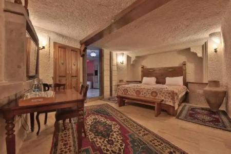 Local Cave House - 129