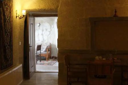 Local Cave House - 139