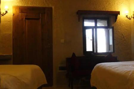 Local Cave House - 142