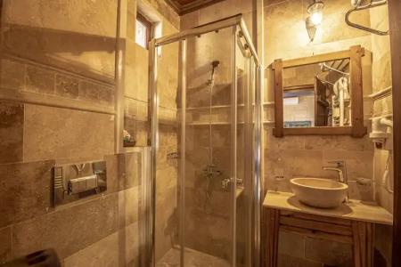 Henna-Adults Only - 115