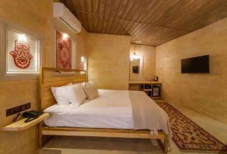 Henna-Adults Only - 212