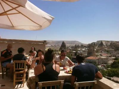 Kookaburra Pension - 19