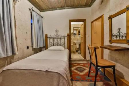 Kookaburra Pension - 36