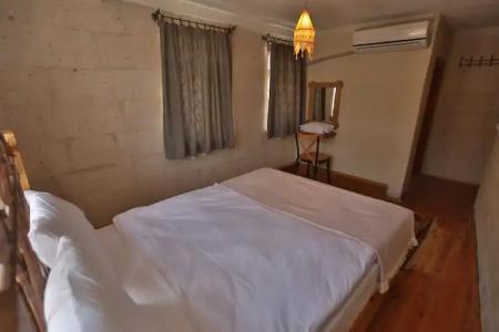 Kookaburra Pension - 55