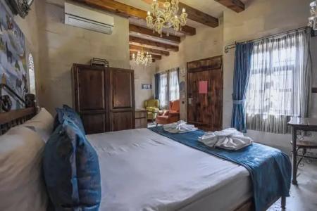 The Dorm Cave By Travellers - 48