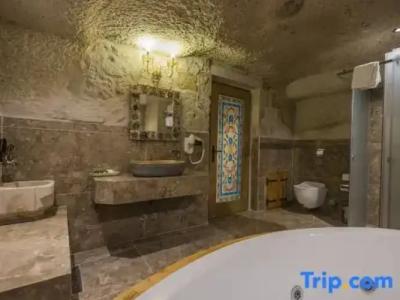 The Dorm Cave By Travellers - 191