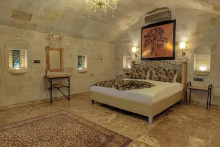 The Dorm Cave By Travellers - 13