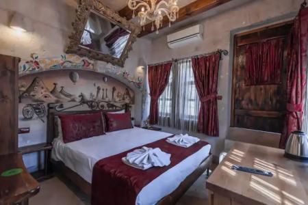 The Dorm Cave By Travellers - 37