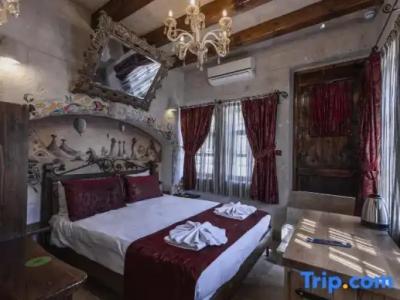 The Dorm Cave By Travellers - 58