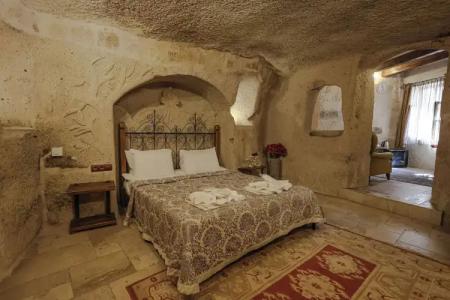 The Dorm Cave By Travellers - 18