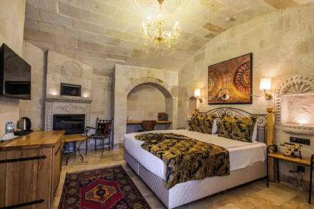 The Dorm Cave By Travellers - 25