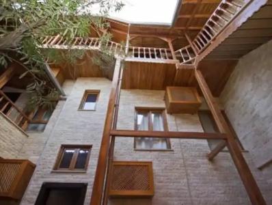 Zeynep Hanim Konagi - 102