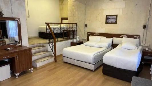 Zeynep Hanim Konagi - 115