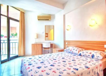 Status - Bed & Breakfast - 25