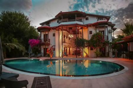 Murat Pasha Mansion - 37