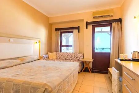 Forever Club - Adult Only - 28