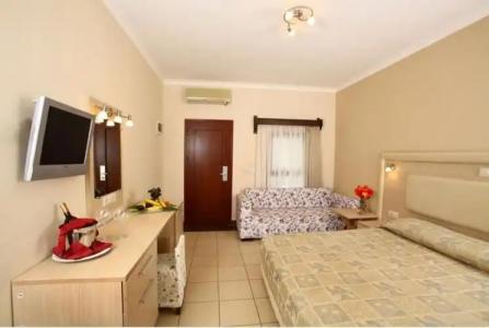 Forever Club - Adult Only - 5