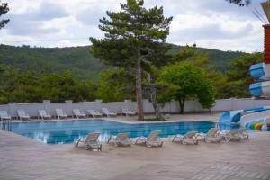 Harlek Thermal Hotel, Sabuncu