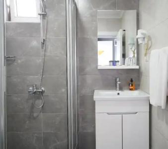 Letstay - 127